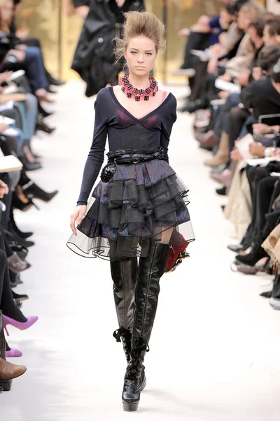 Look 49